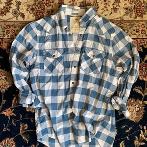 American Eagle Women’s button down Sz M